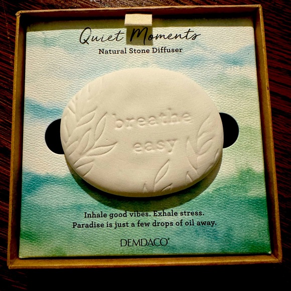 Demdaco Diffusing Stone: Breathe Easy - Picture 1 of 4